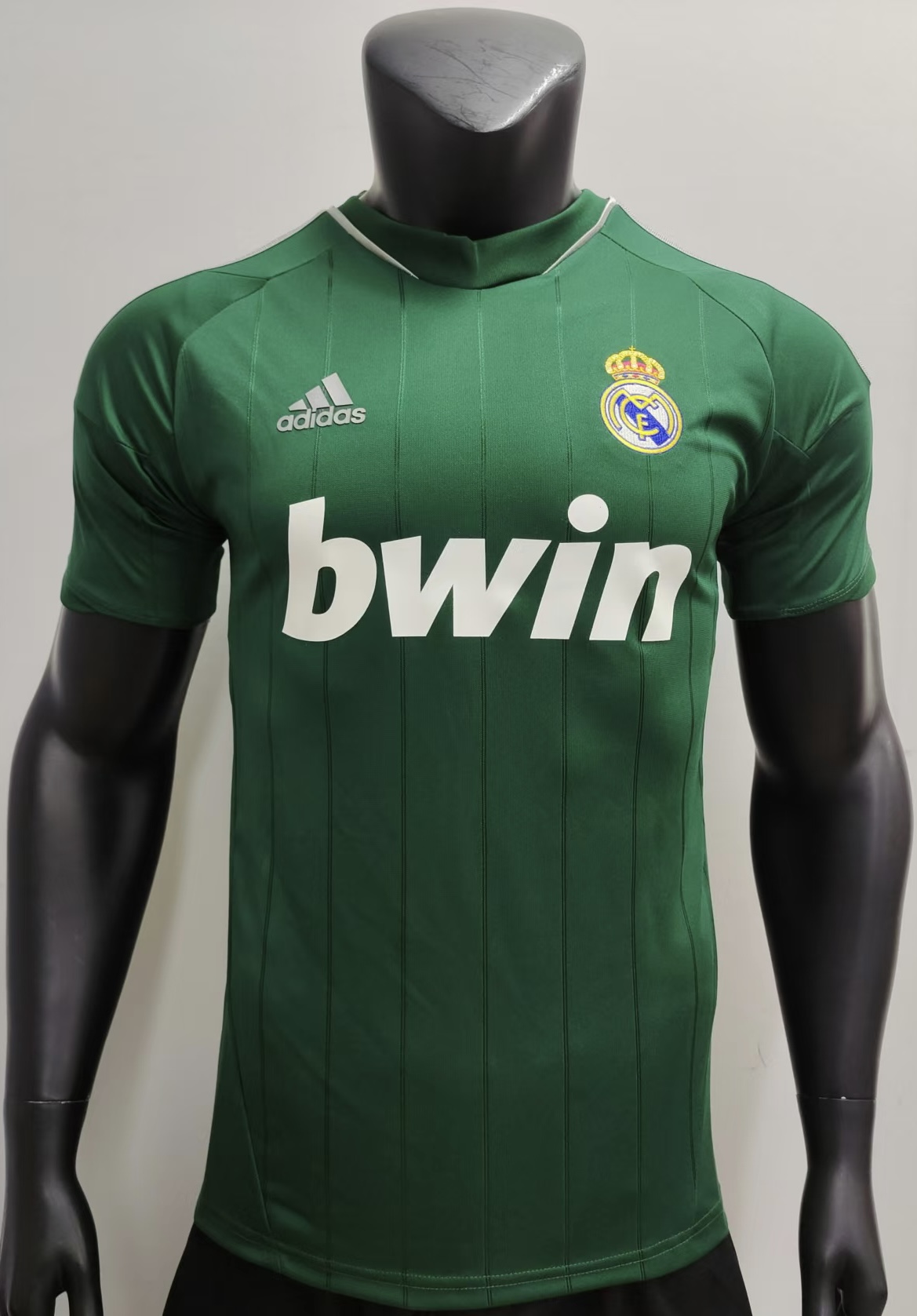 12/13  Retro Real Madrid away 1:1 Thai Quality