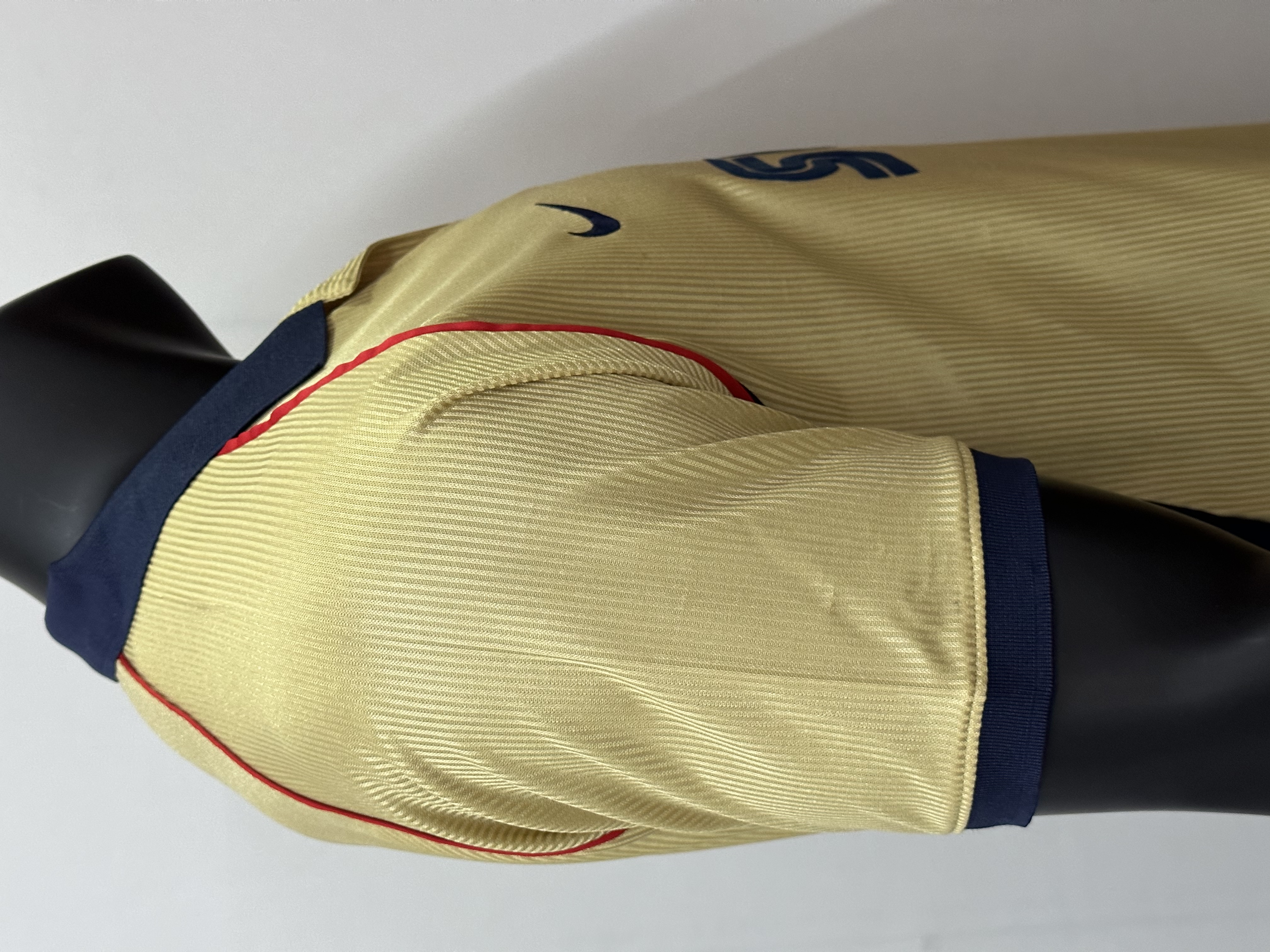 01/02  Retro   Arsenal away 1:1 Thai quality