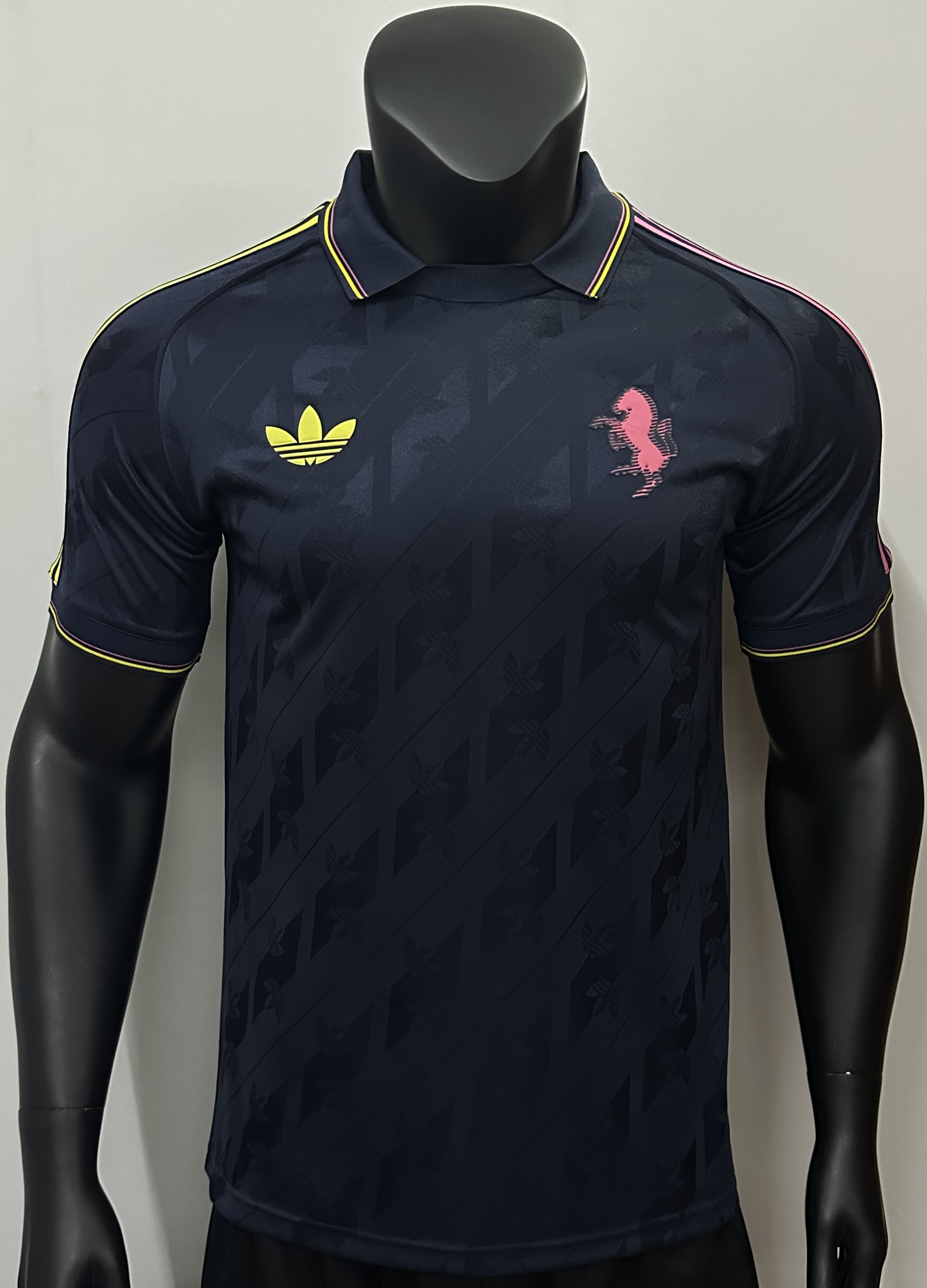Retro  Juventus Casual 1:1 Thai quality