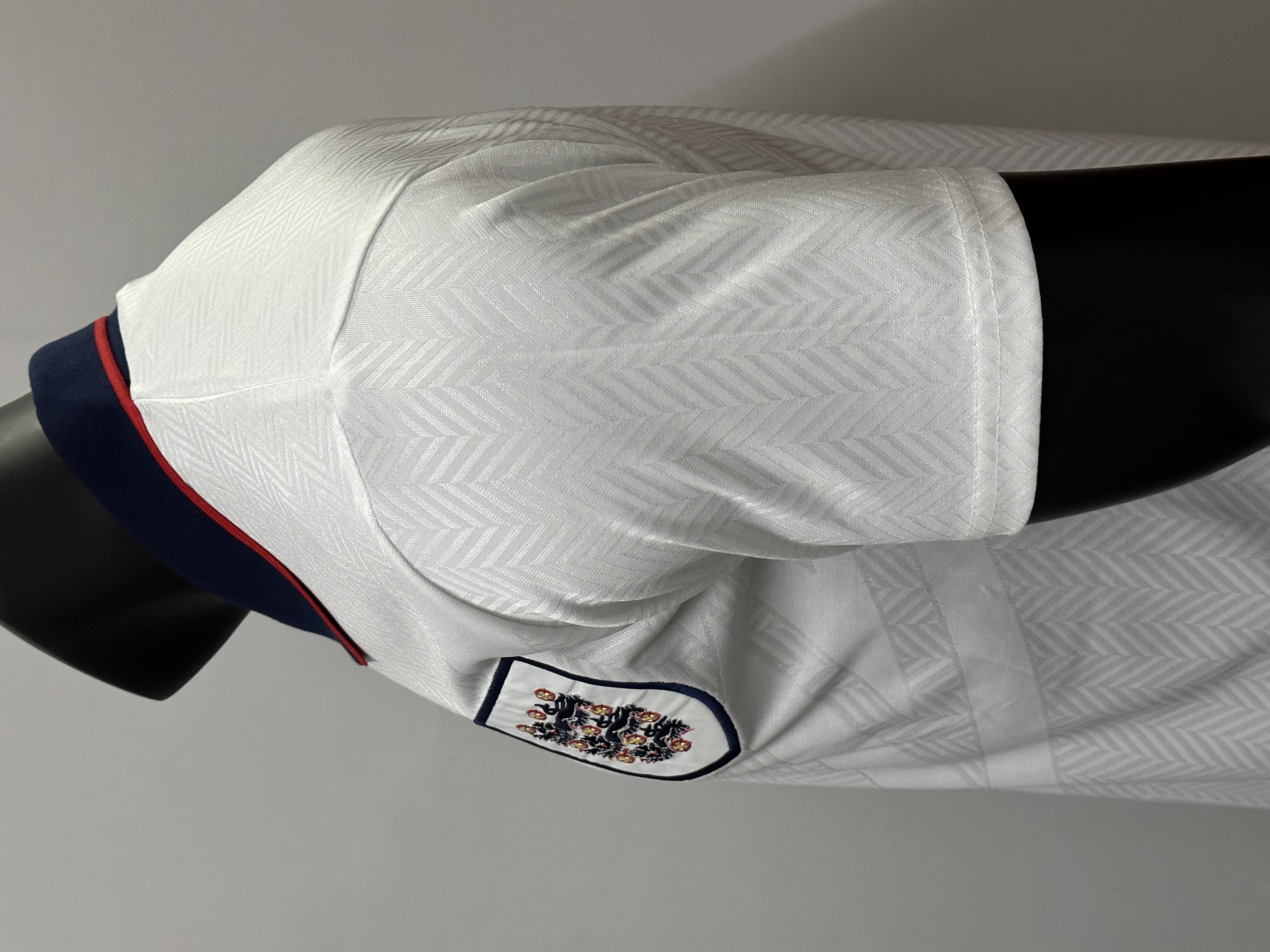 94/95    Retro  England home 1:1 Thai quality
