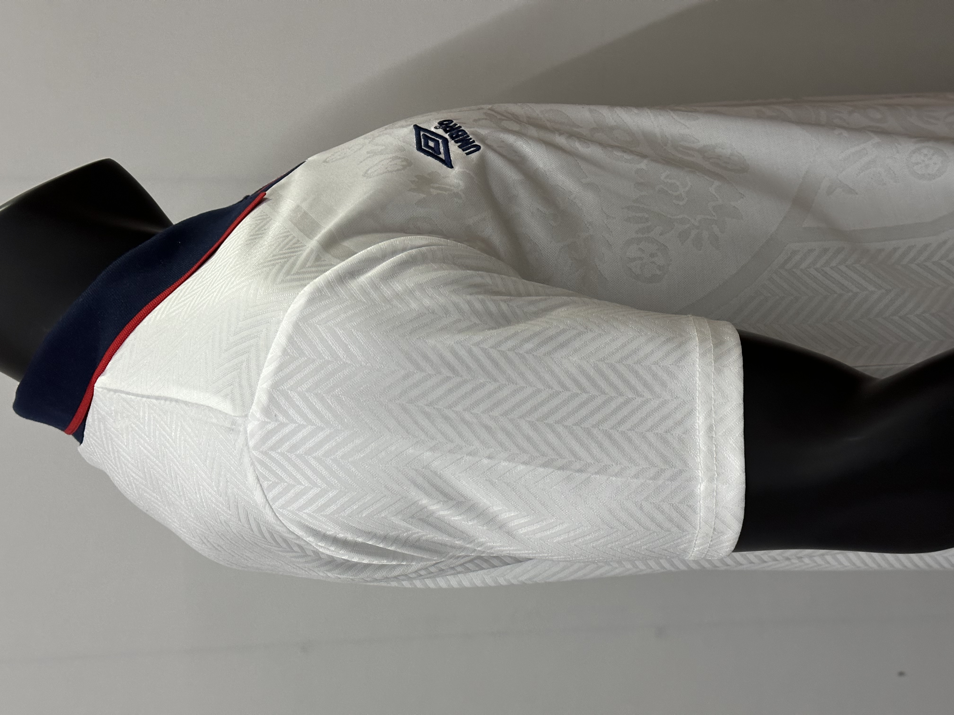 94/95    Retro  England home 1:1 Thai quality