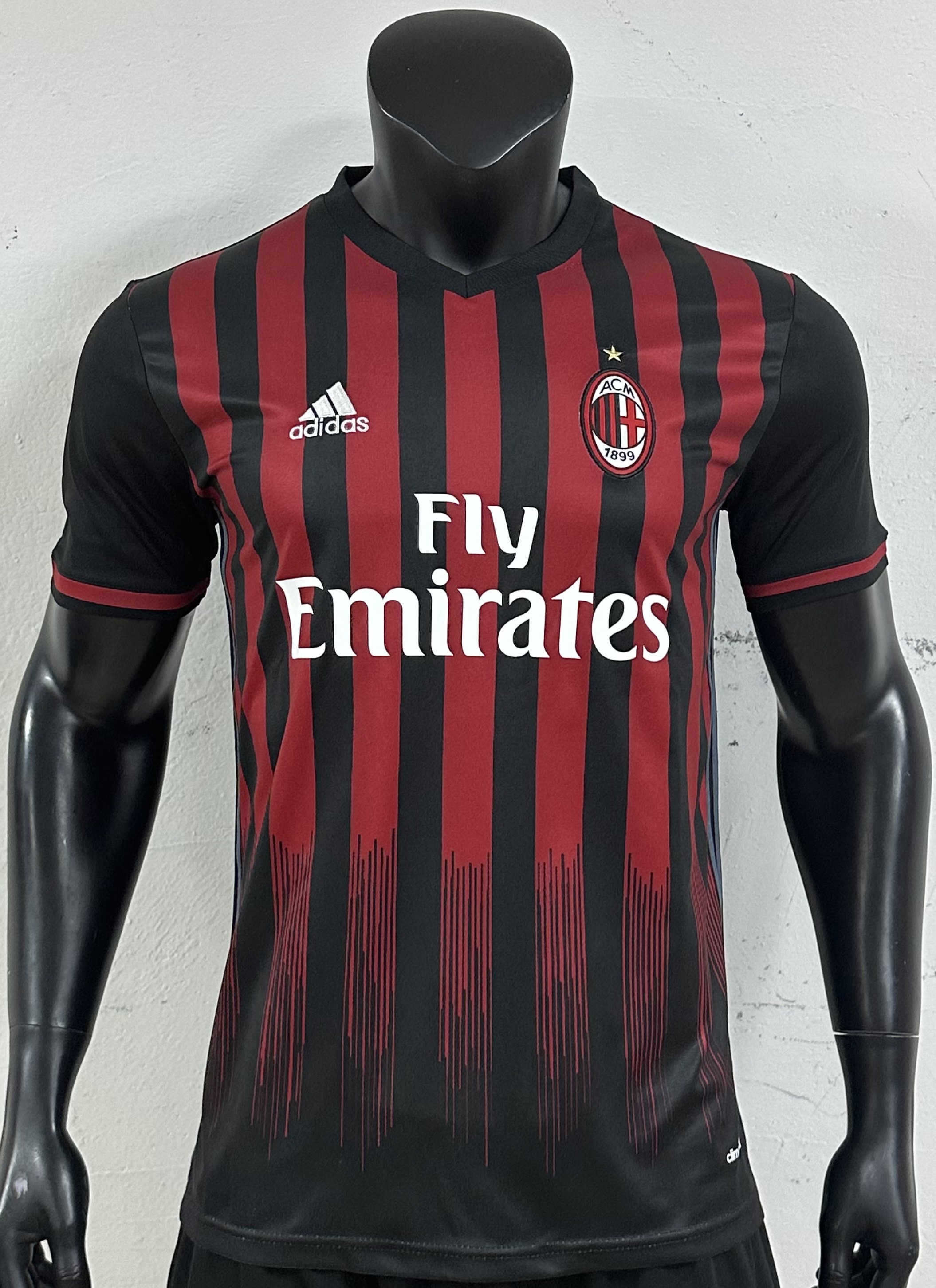 16/17  Retro AC Milan home1:1 Thai Quality