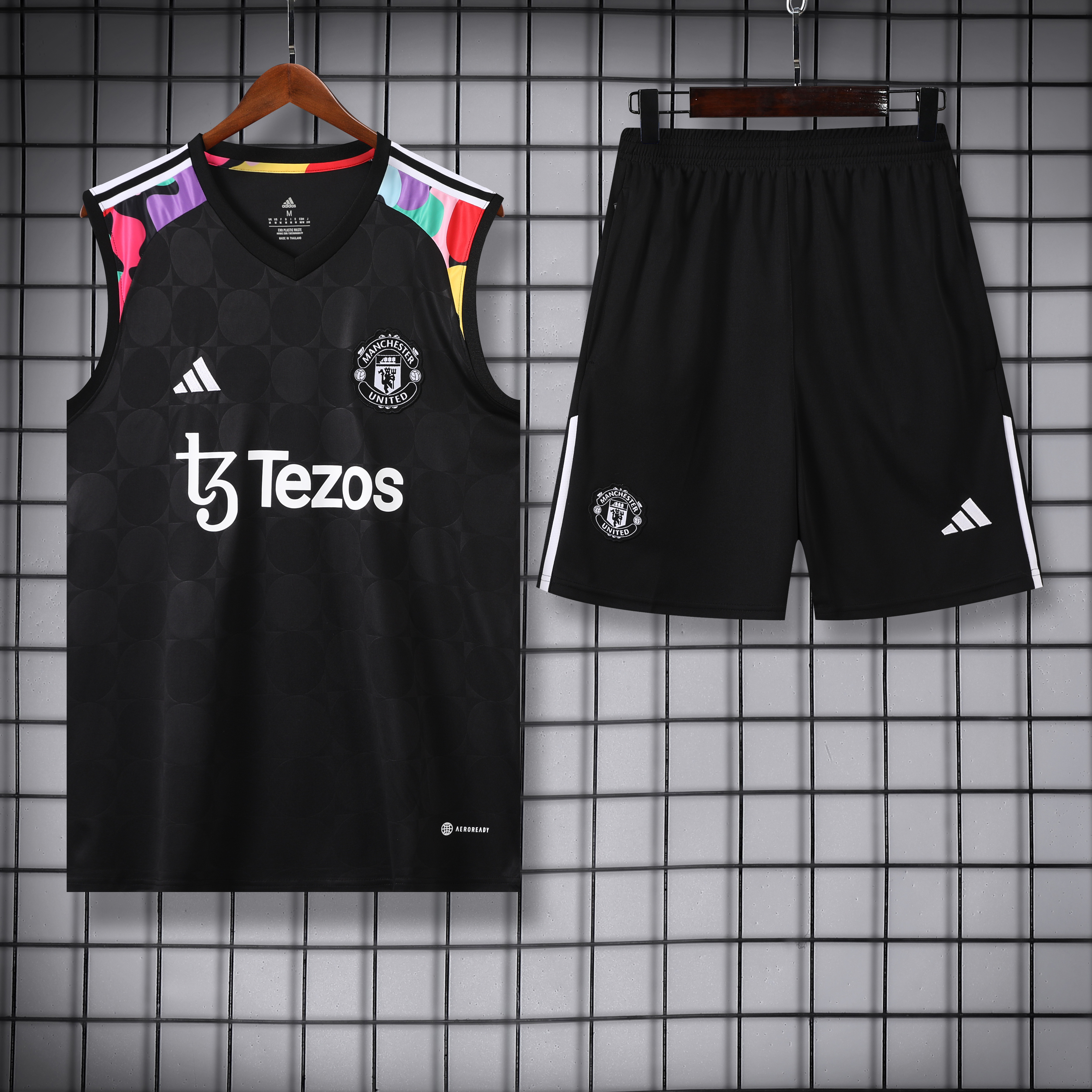 24/25 Man Utd training tank top 1:1 Thai quality