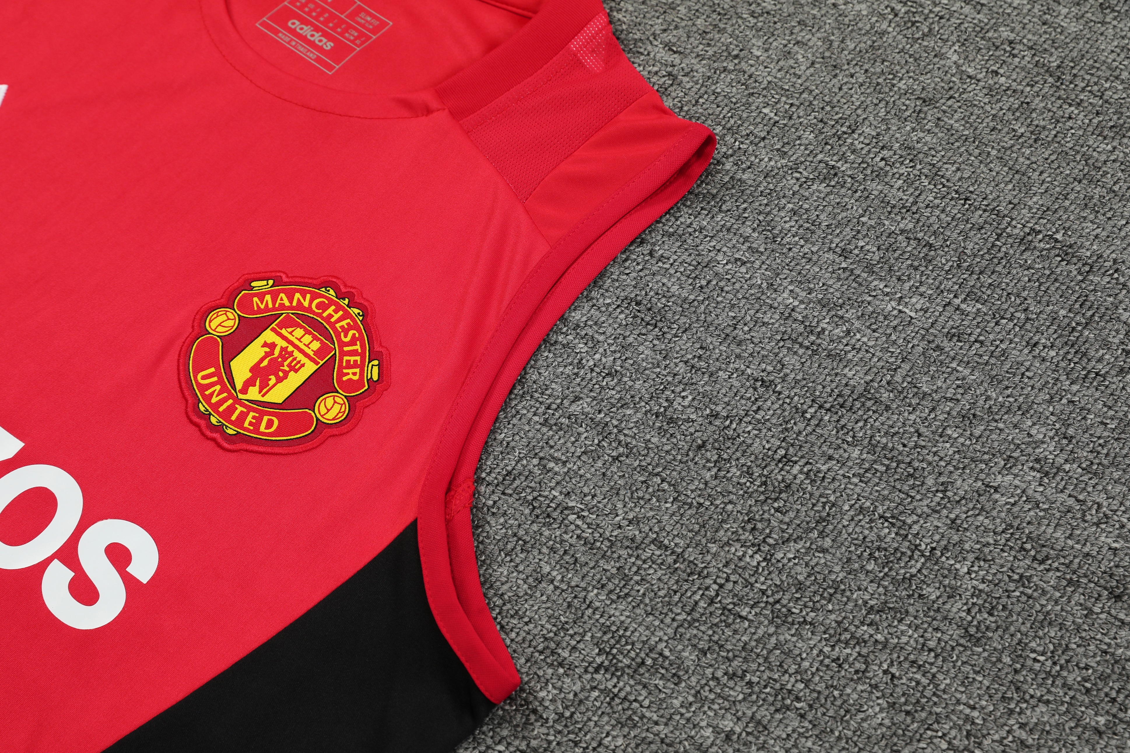 24/25 Man Utd training tank top 1:1 Thai quality