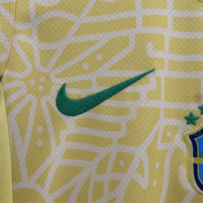 Kids Brazil Home Kit 24/25 Copa America 2024 Football Jersey 1:1 Thai Quality