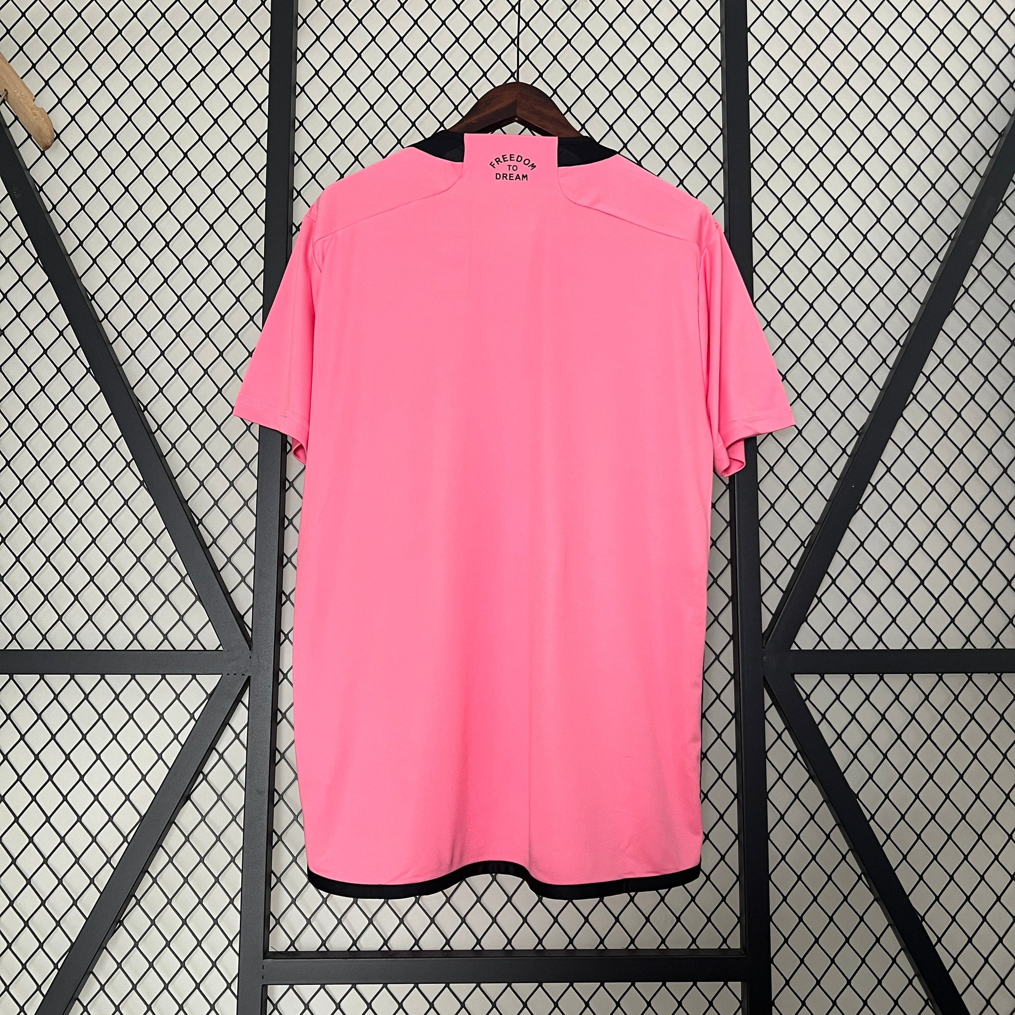 24/25 Inter Miami Home Soccer Jersey 1:1 Thai Quality