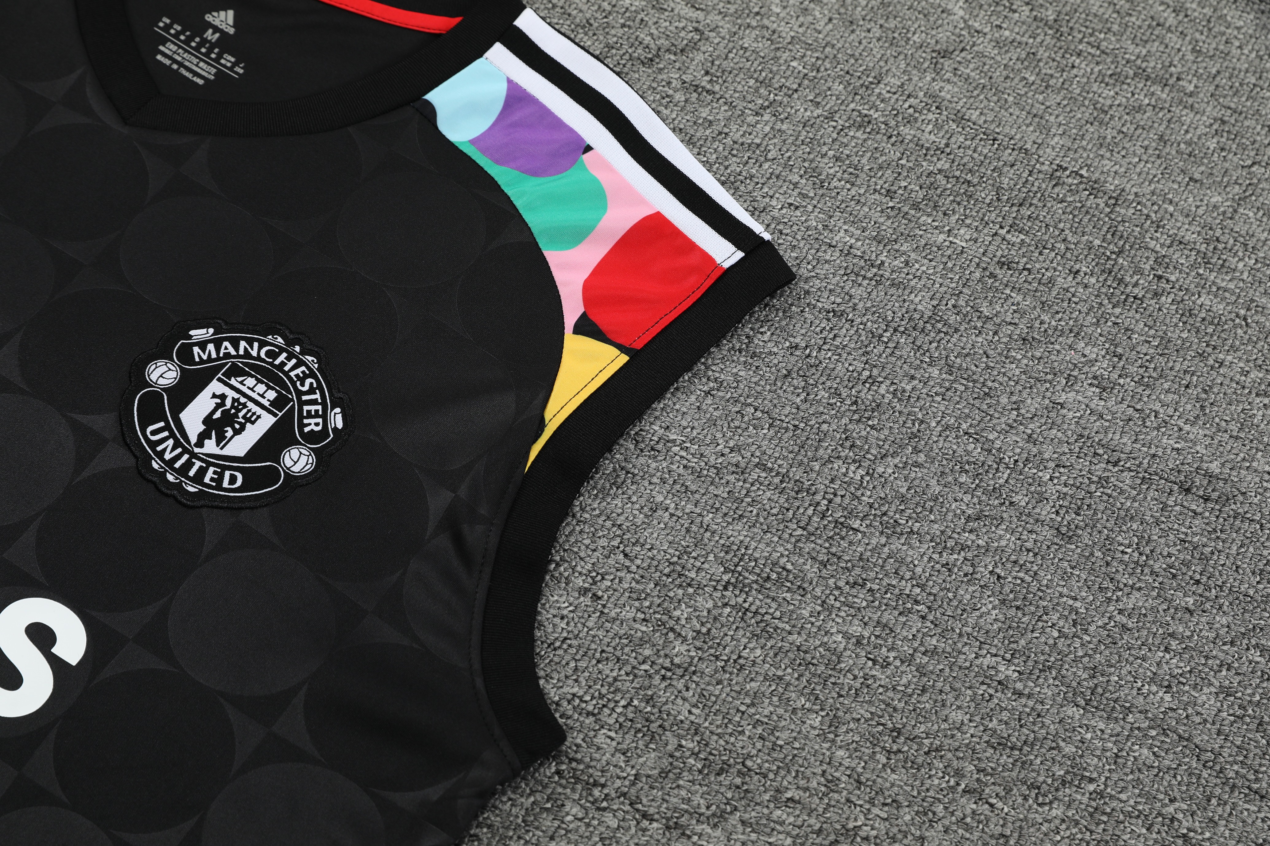 24/25 Man Utd training tank top 1:1 Thai quality