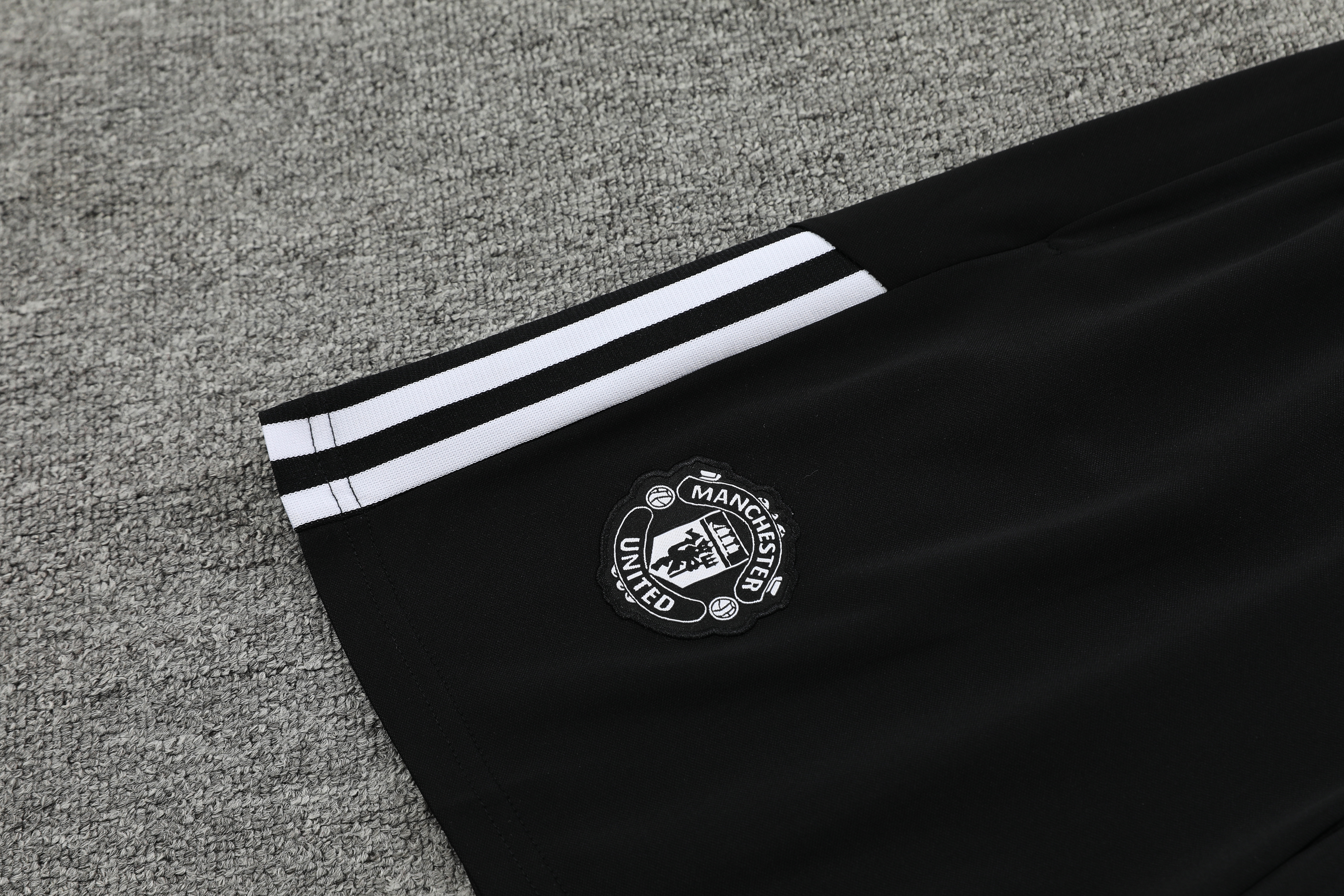 24/25 Man Utd training tank top 1:1 Thai quality