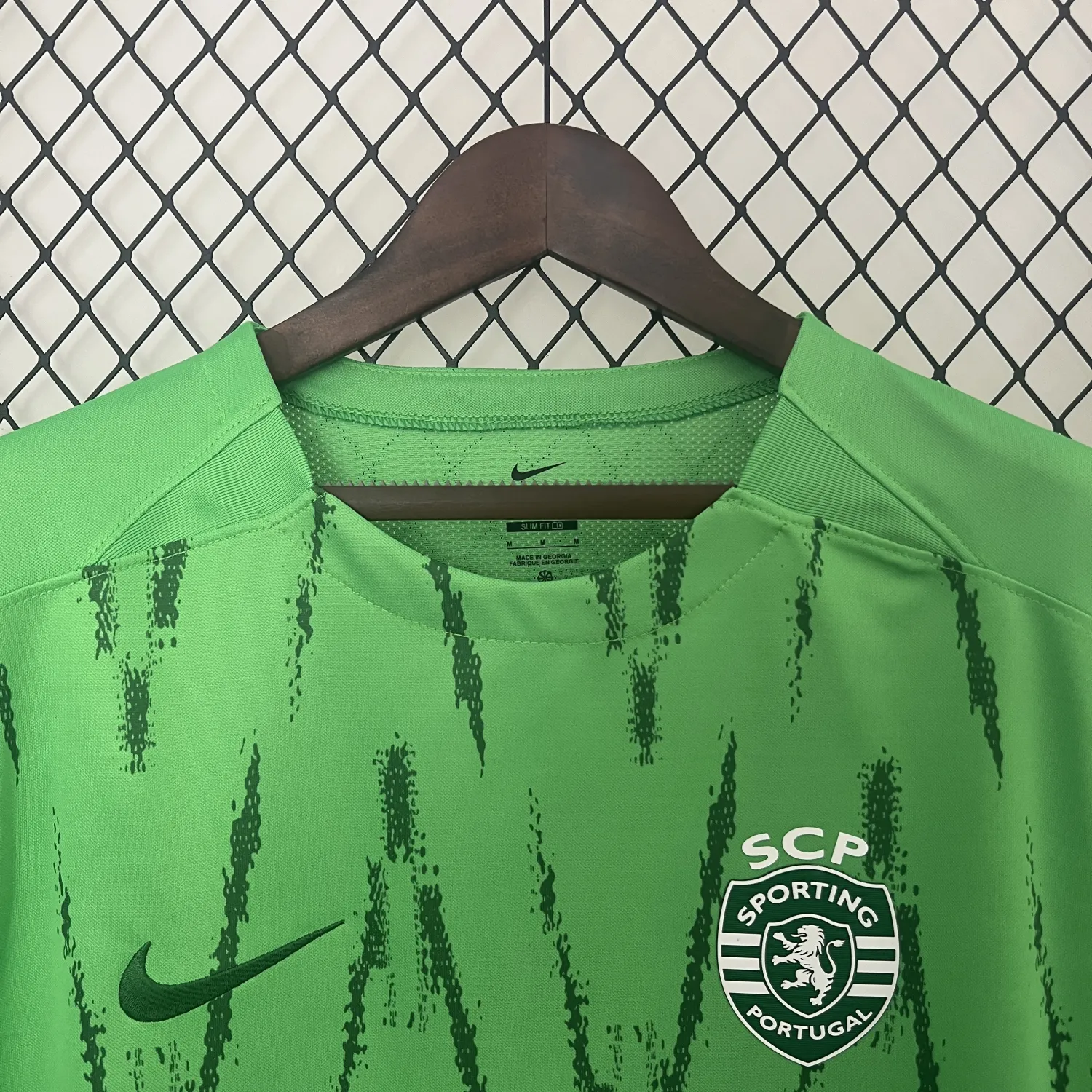 24/25 Sporting Lisbon Fourth Football Shirt