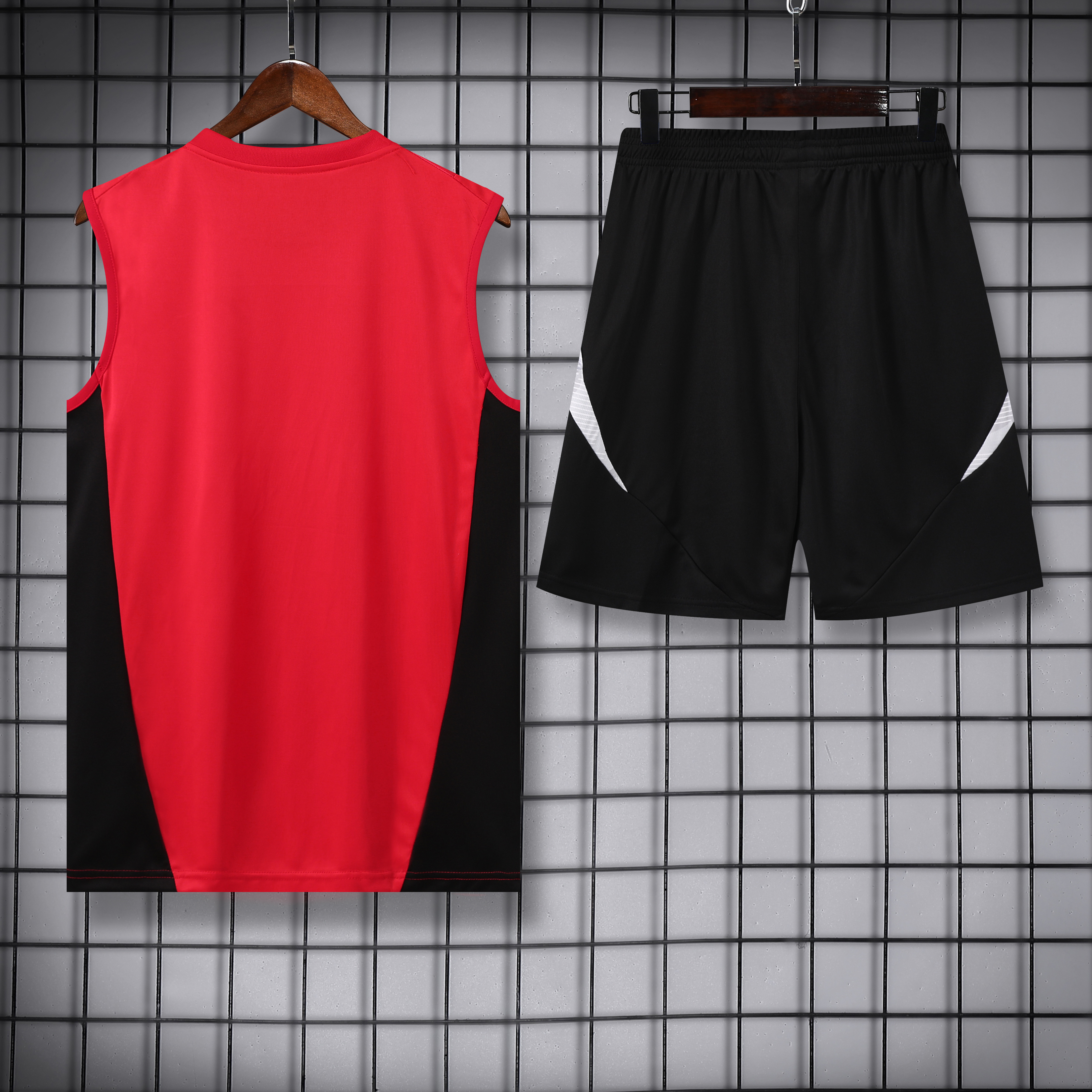 24/25 Man Utd training tank top 1:1 Thai quality