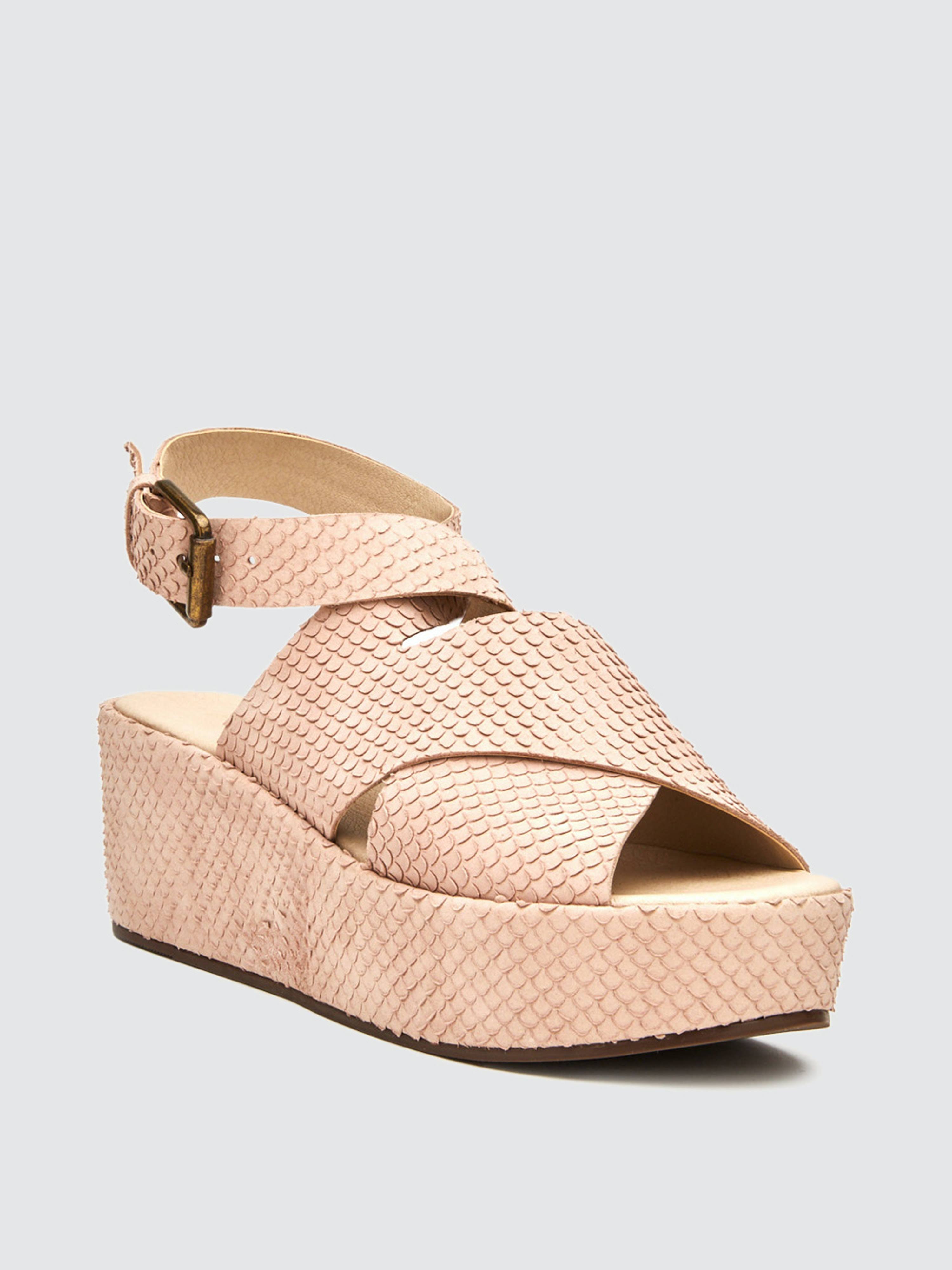 Coconuts by Matisse Women&s Runaway Sandals - Blush Snake - 5m