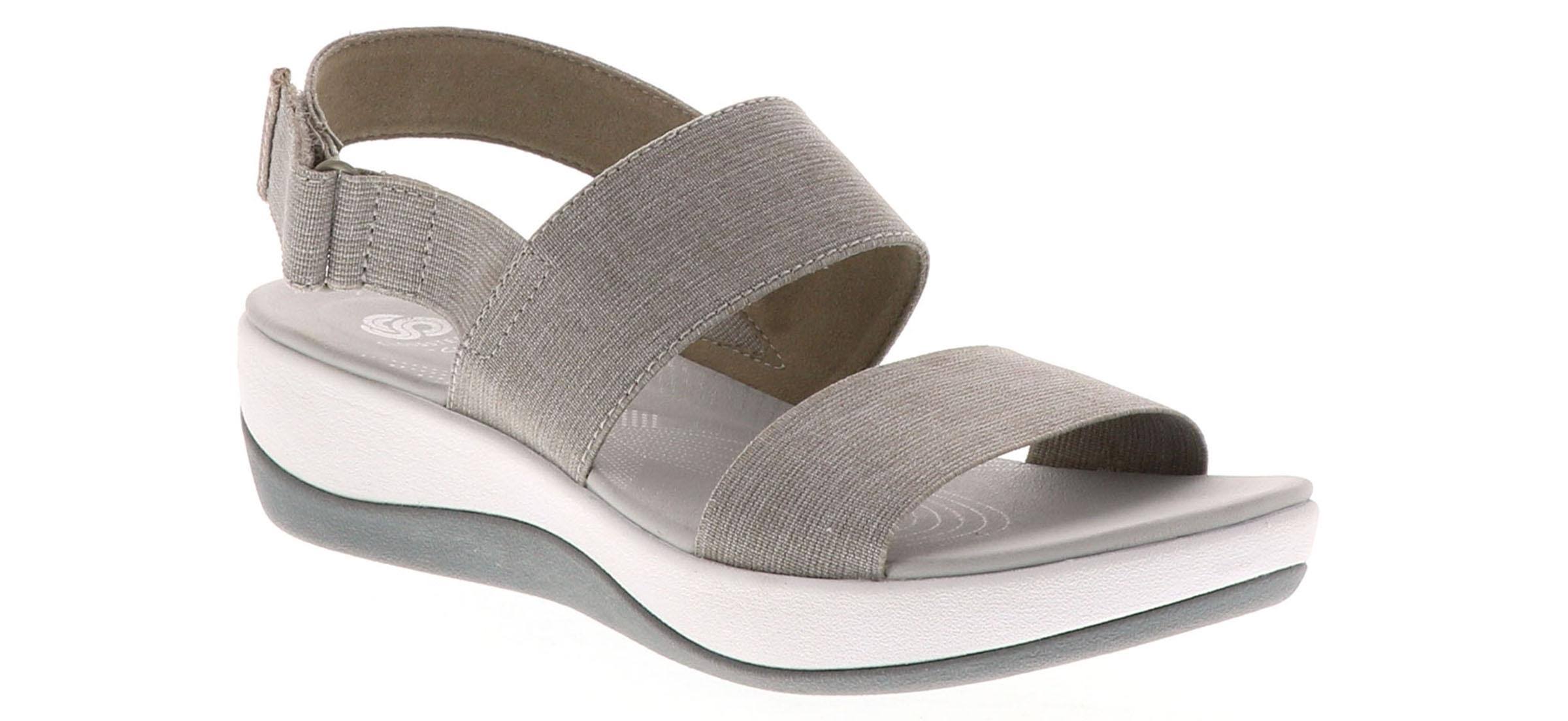Clarks Women's Arla Jacory Medium/Wide Sandals (Sand) - Size 9.5 M