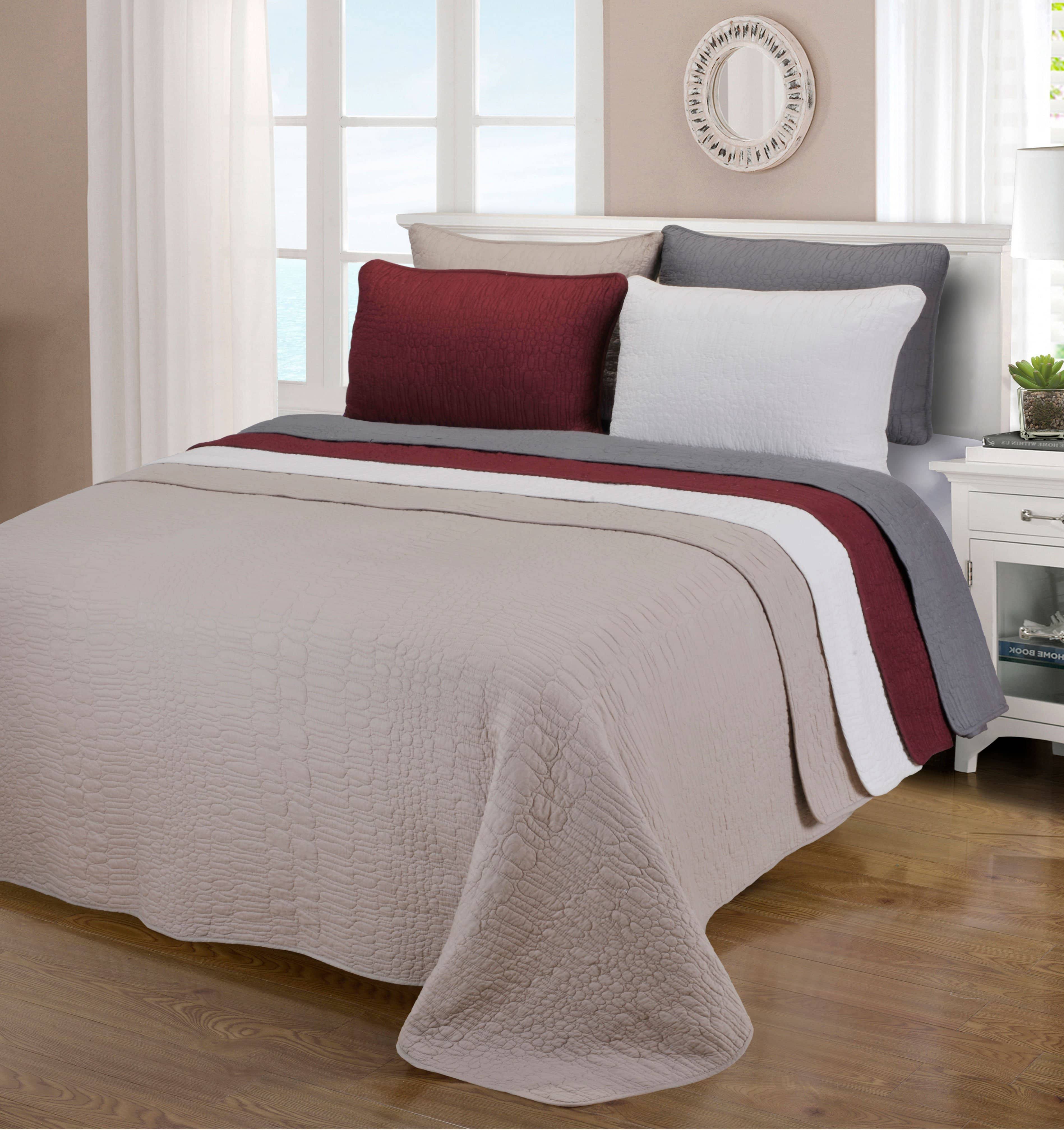 Superior McKinley Fine Stitched Premium Cotton Quilt Set, Cobblestone Pattern Ivory / King