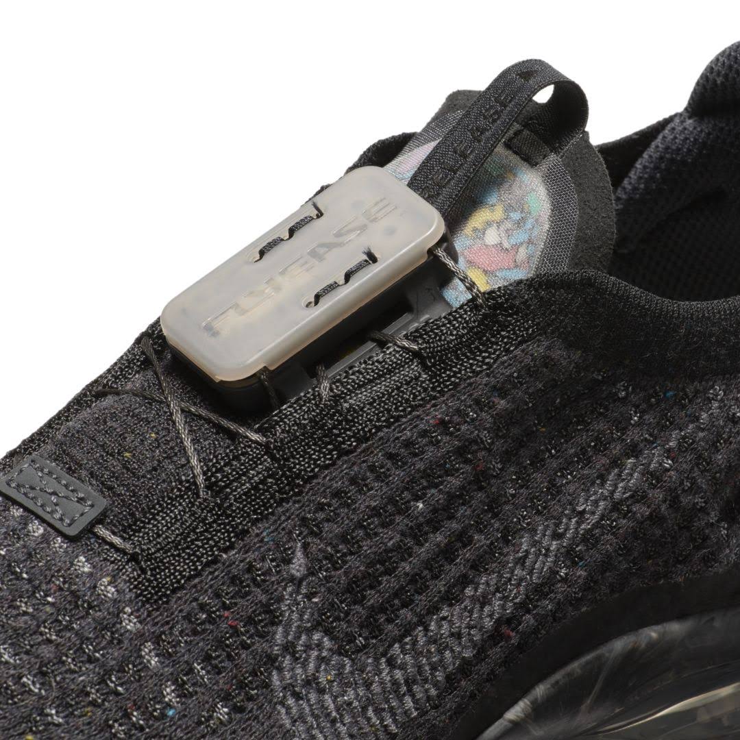 Nike Women's Air VaporMax 2020 Flyknit Shoes, Black
