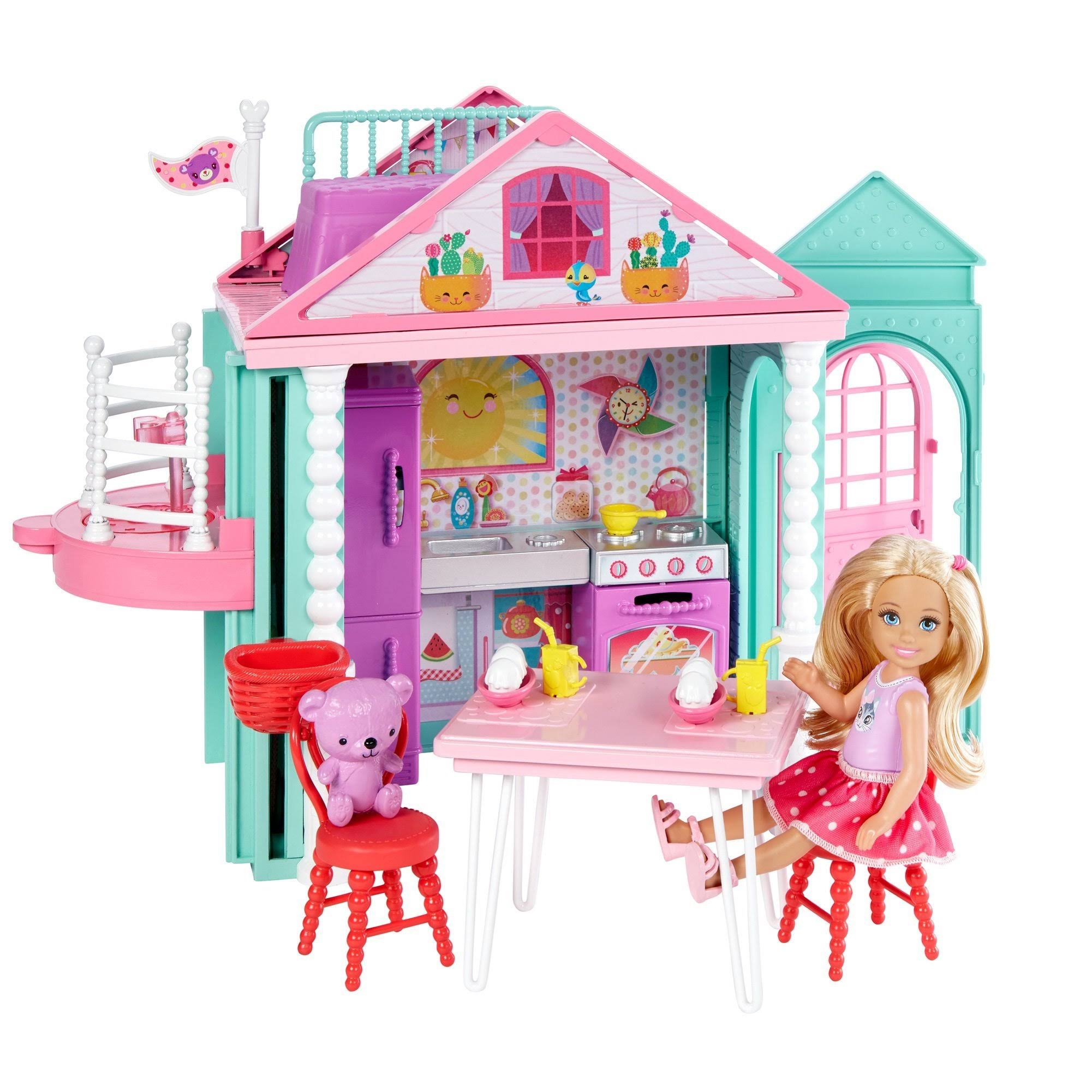 Barbie Club Chelsea - Doll and Clubhouse