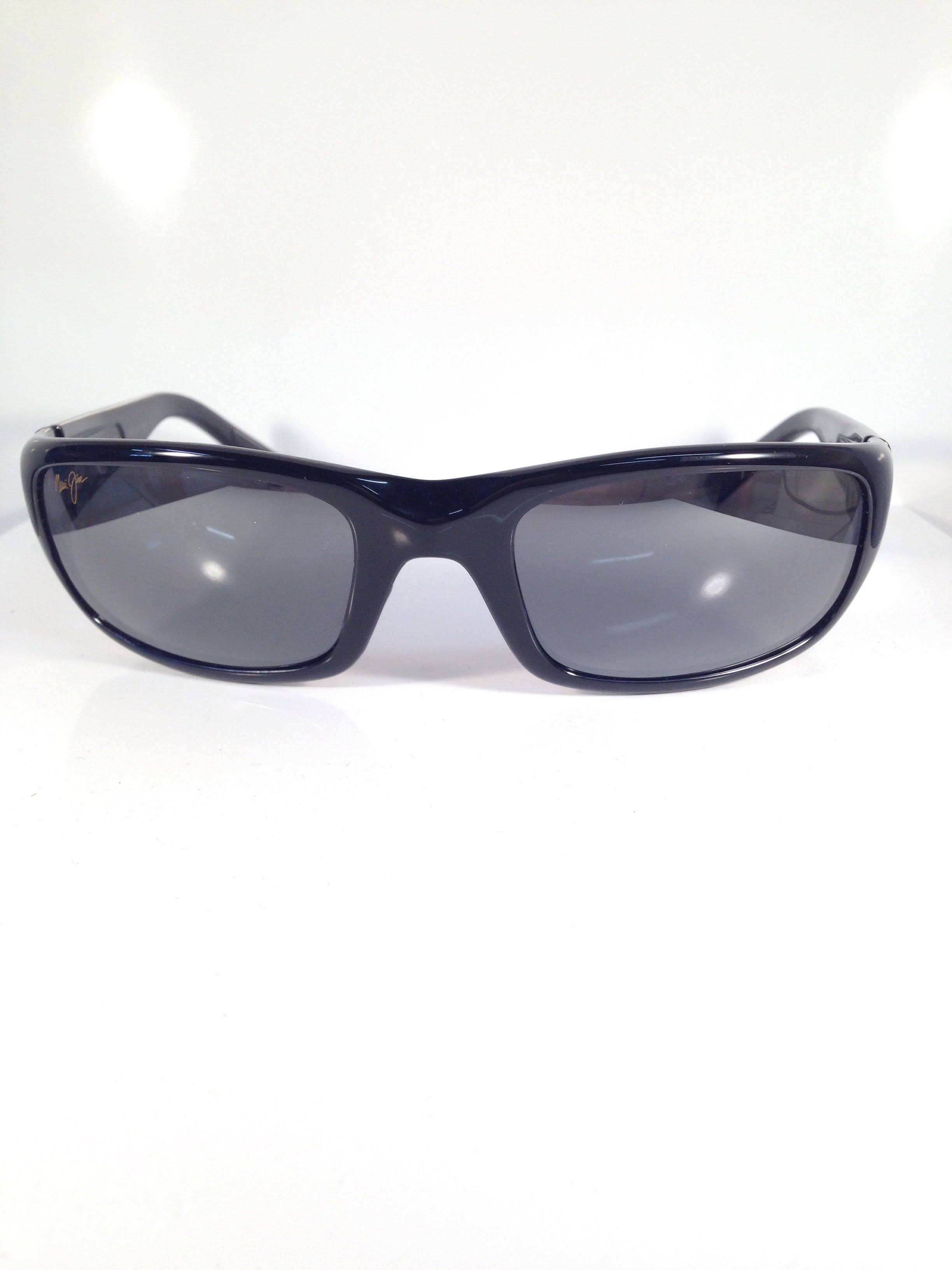 Maui Jim Stingray 103 Sunglasses - Black and Grey