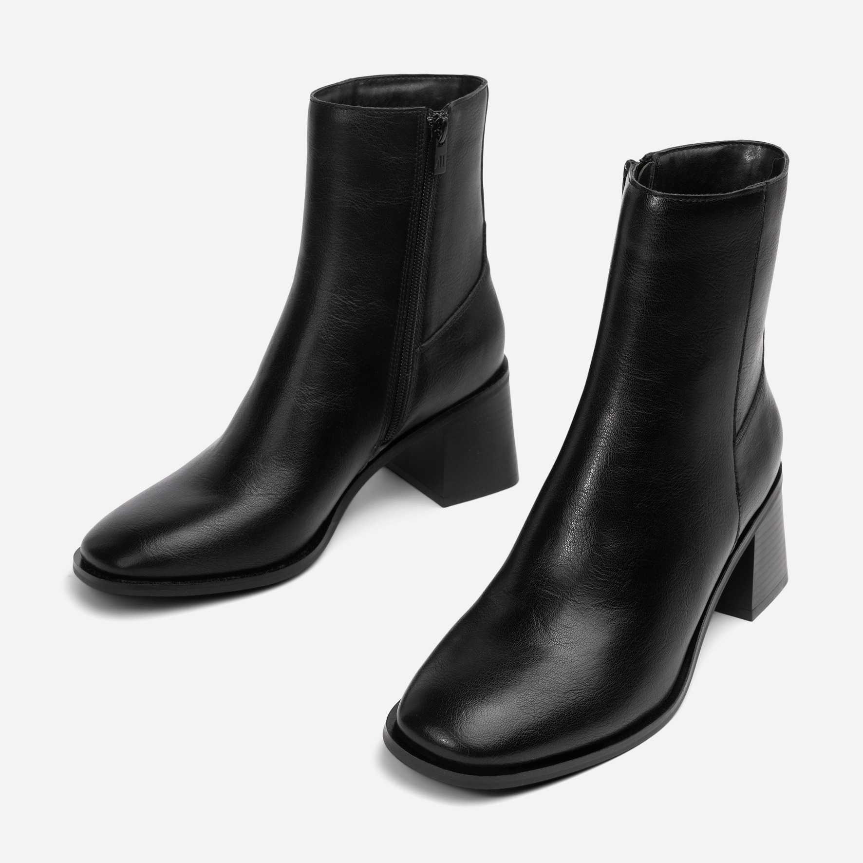 XIT, Boots med dragkedja