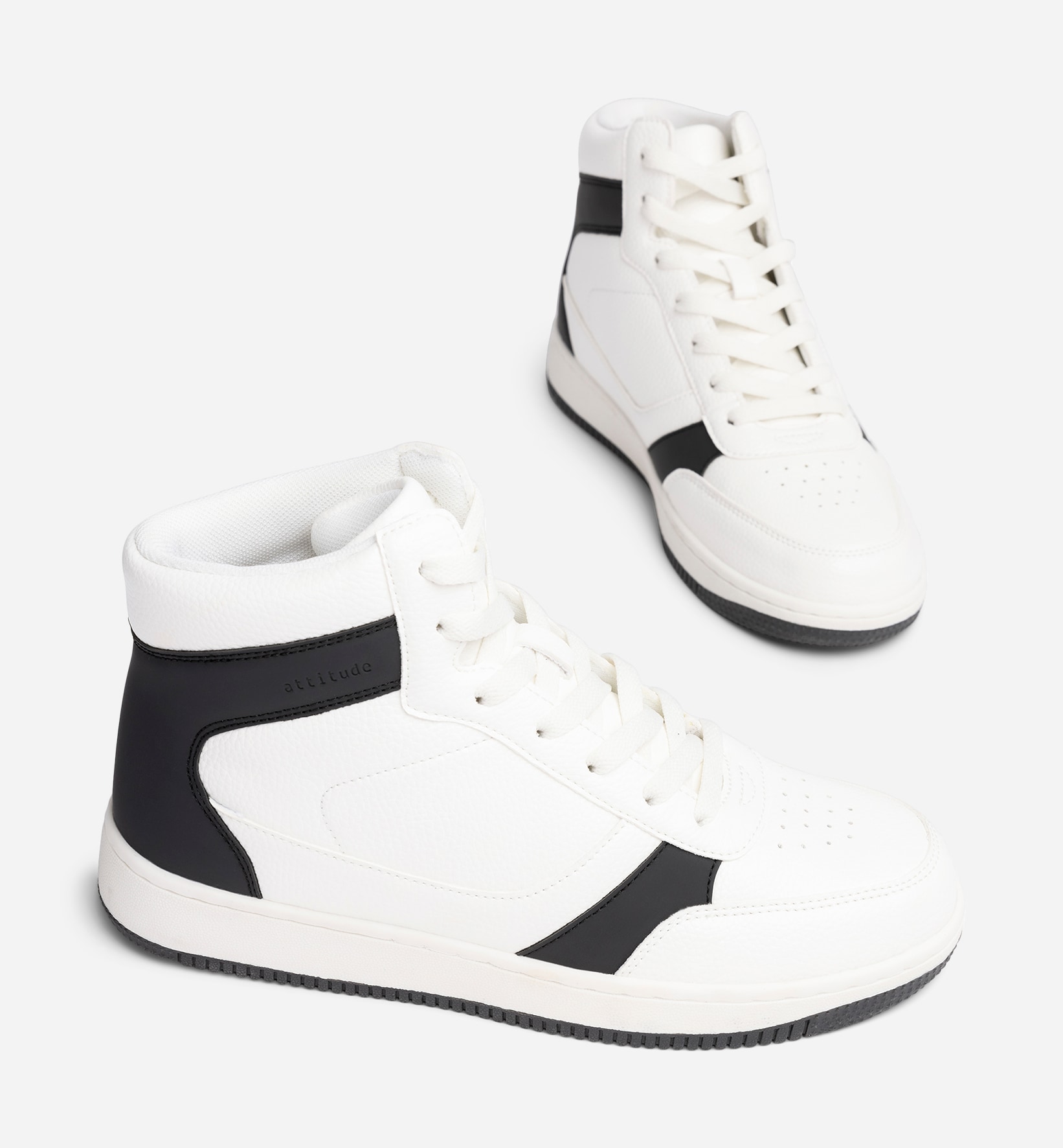 ATTITUDE, Höga sneakers