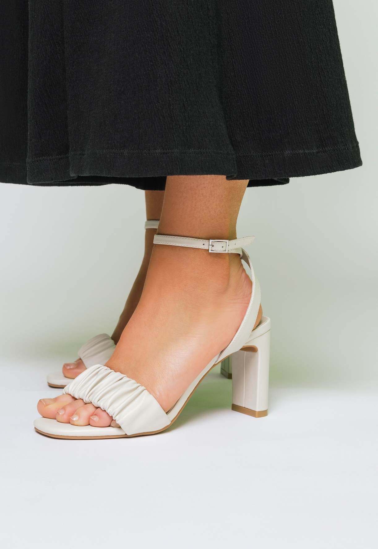 XIT, Sandaletter med remmar