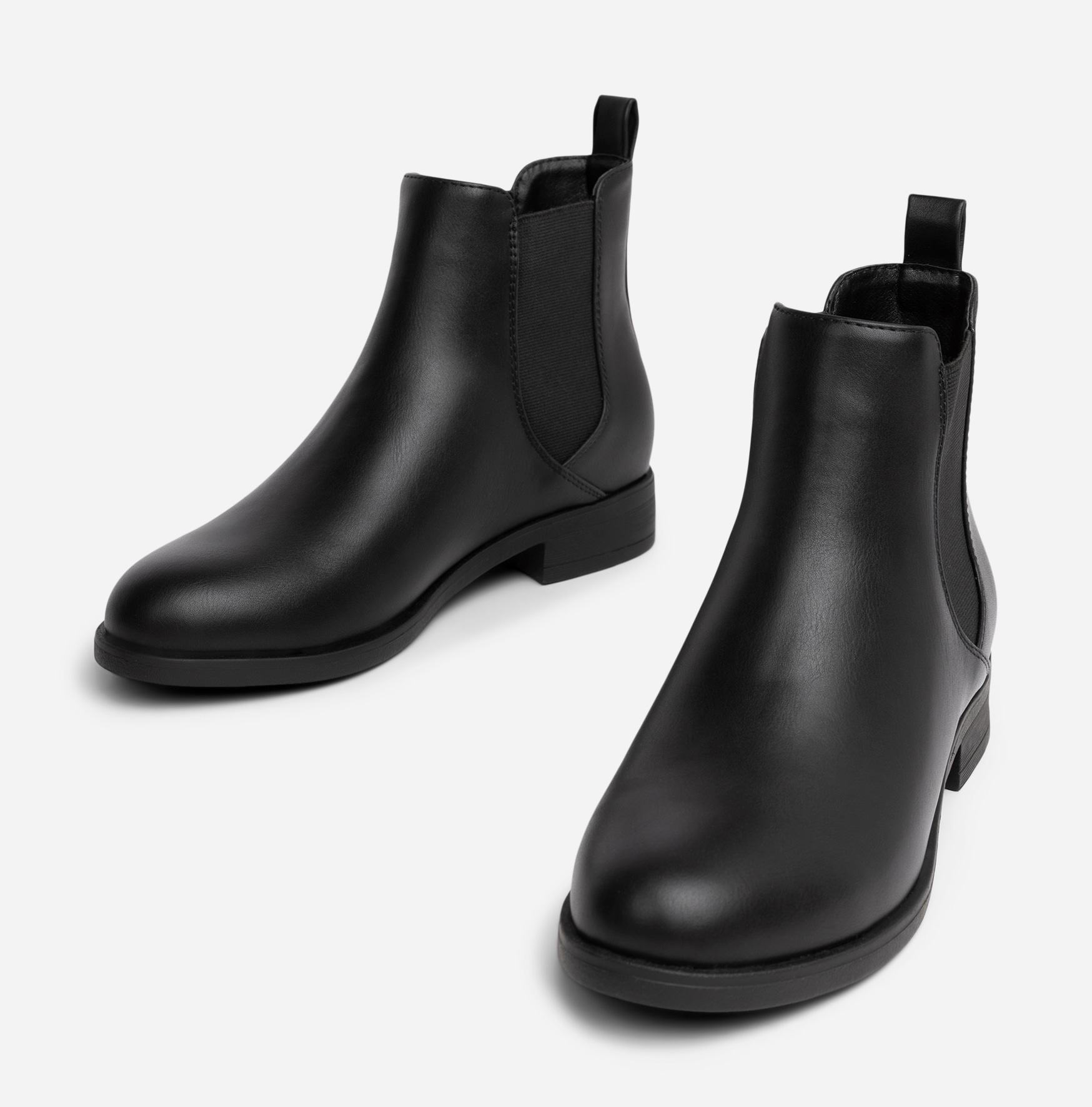 SO ALL, Chelseaboots