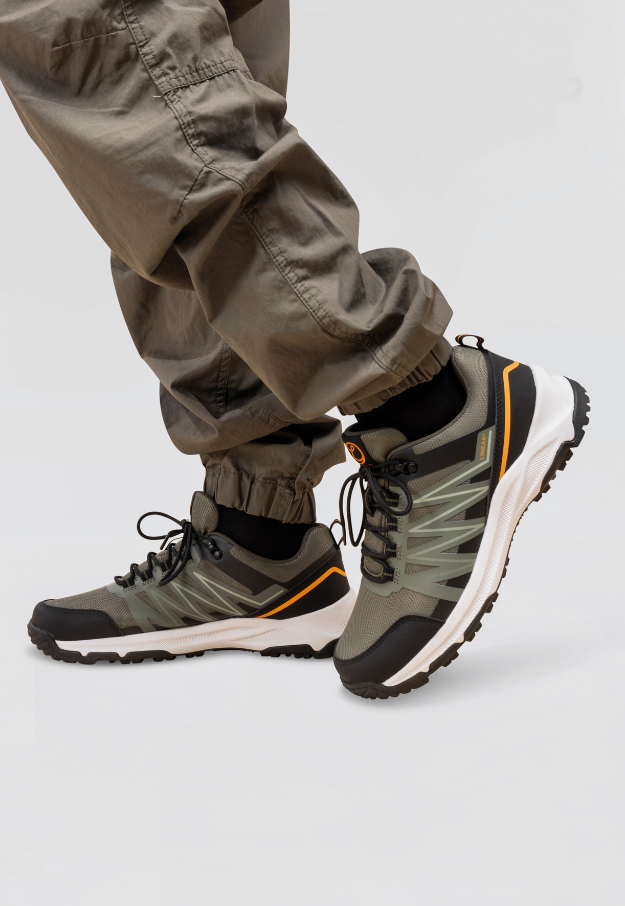 LINEAR, Trekkingskor