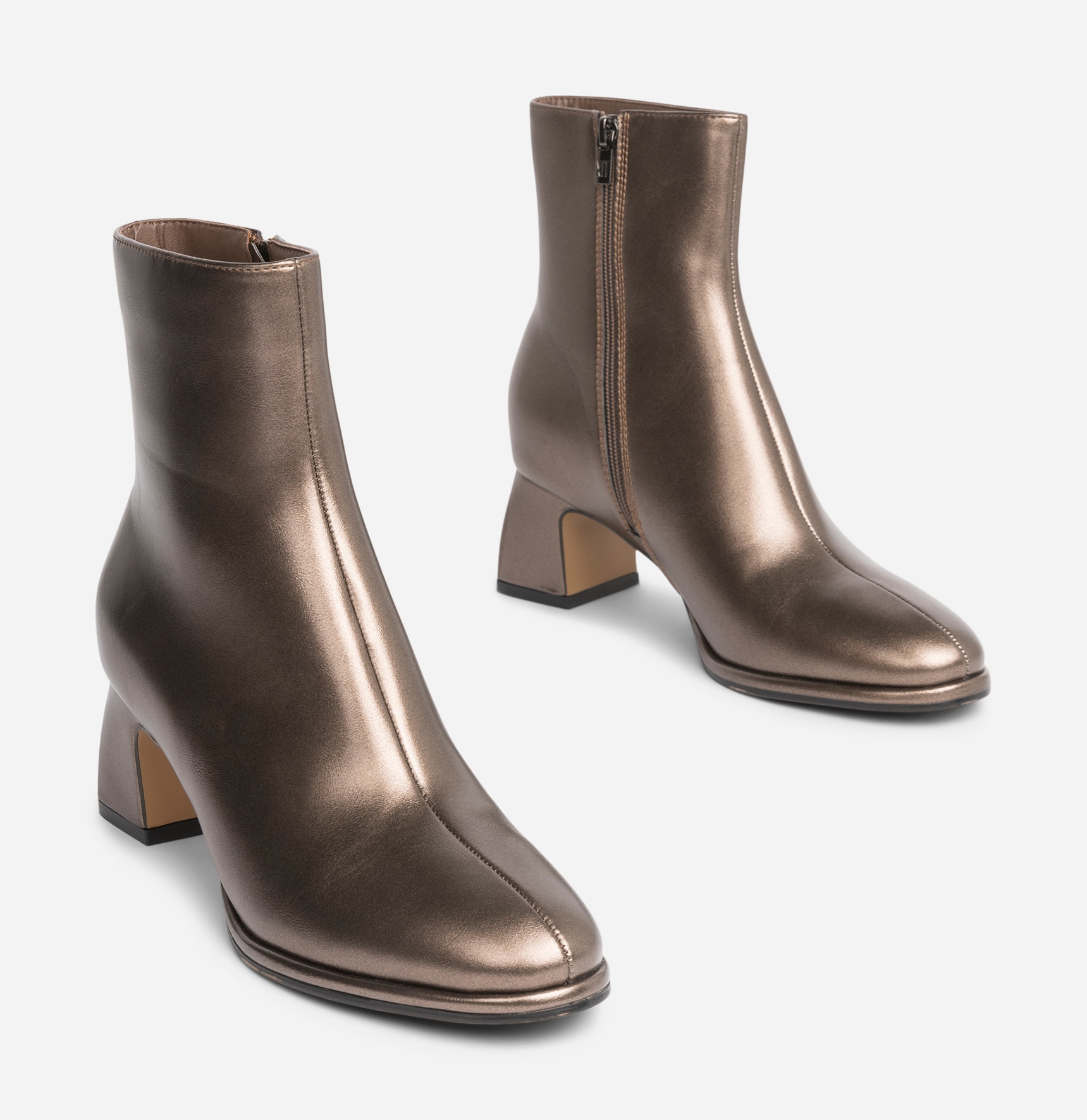 XIT, Boots med dragkedja