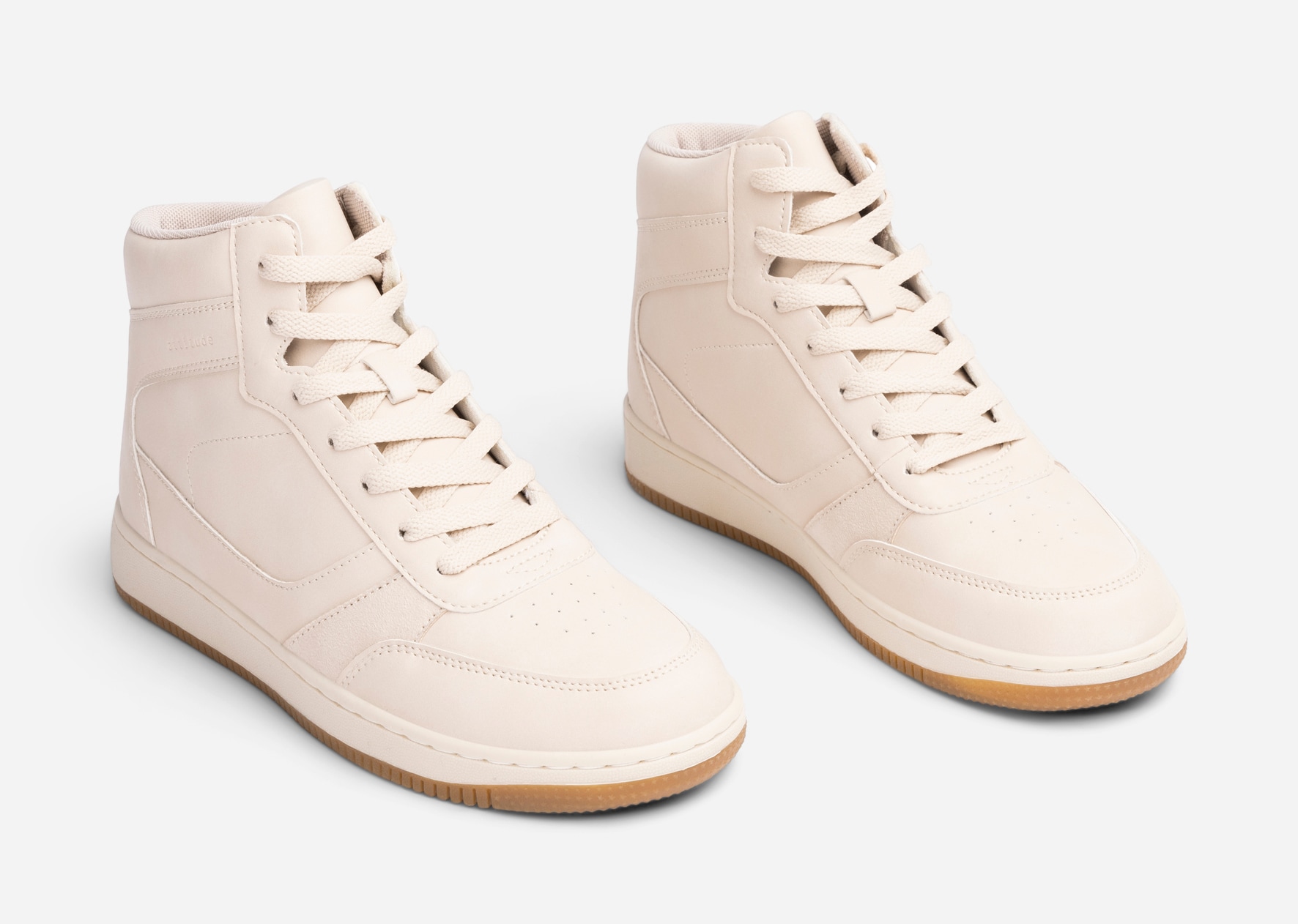 ATTITUDE, Höga sneakers