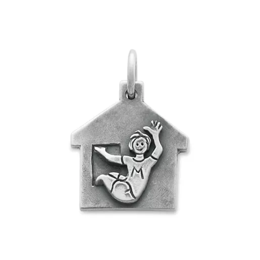 Hang Out Cabin Charm