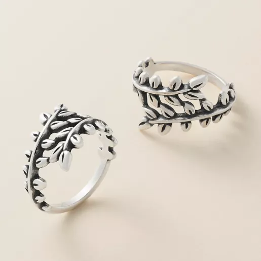 Delicate Vines Ring