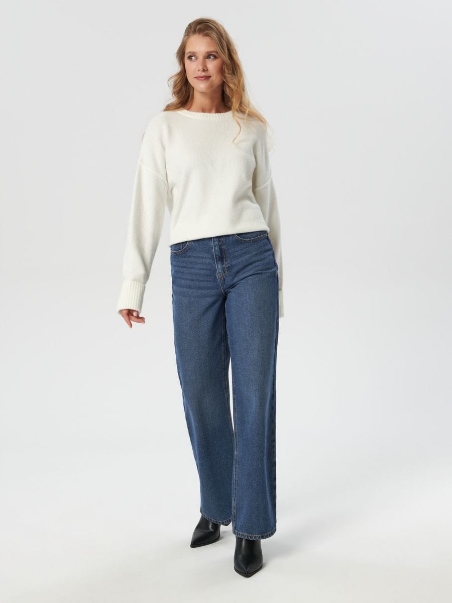 Sweter z miękkiej dzianiny Kolor kremowy  3362X-01X