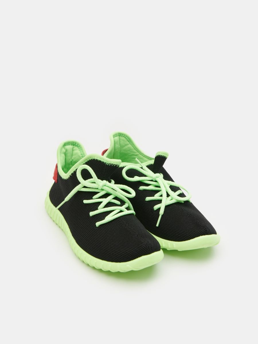 Sneakersy Marvel Kolor czarny  9096I-99X