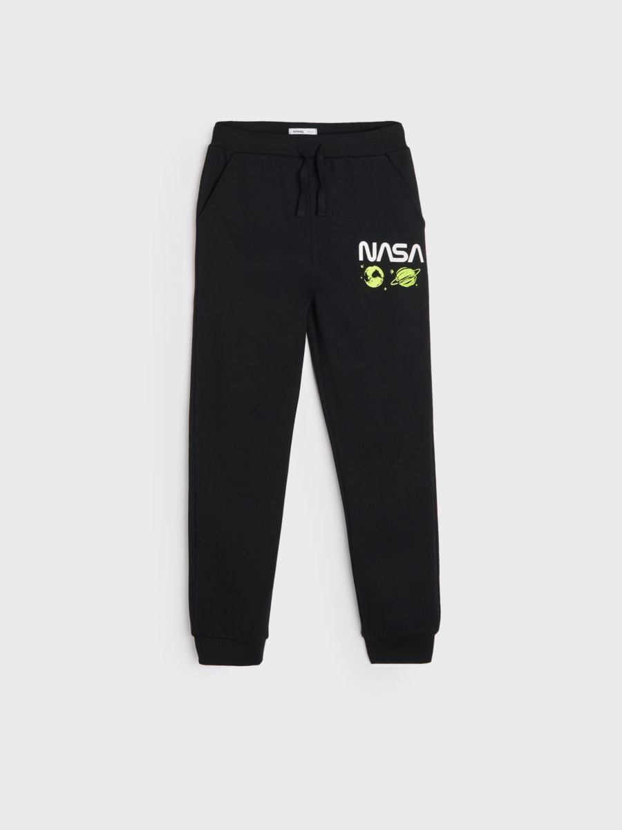 Spodnie dresowe jogger NASA Kolor czarny  6799M-99X