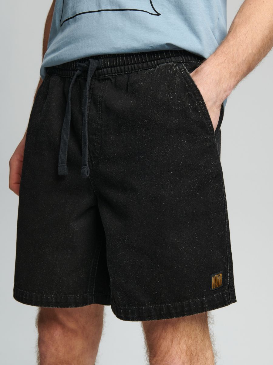 Szorty jeansowe Kolor czarny  9861S-99J