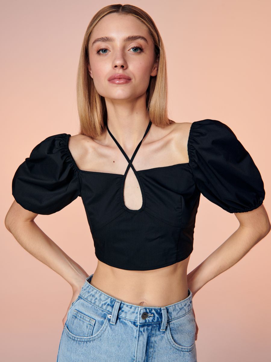Crop top z wiązaniem Kolor czarny  YC247-99X