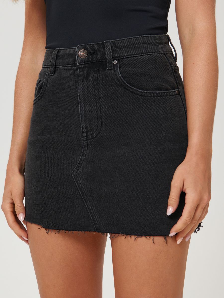 Spódnica mini jeansowa Kolor czarny  7589A-99J