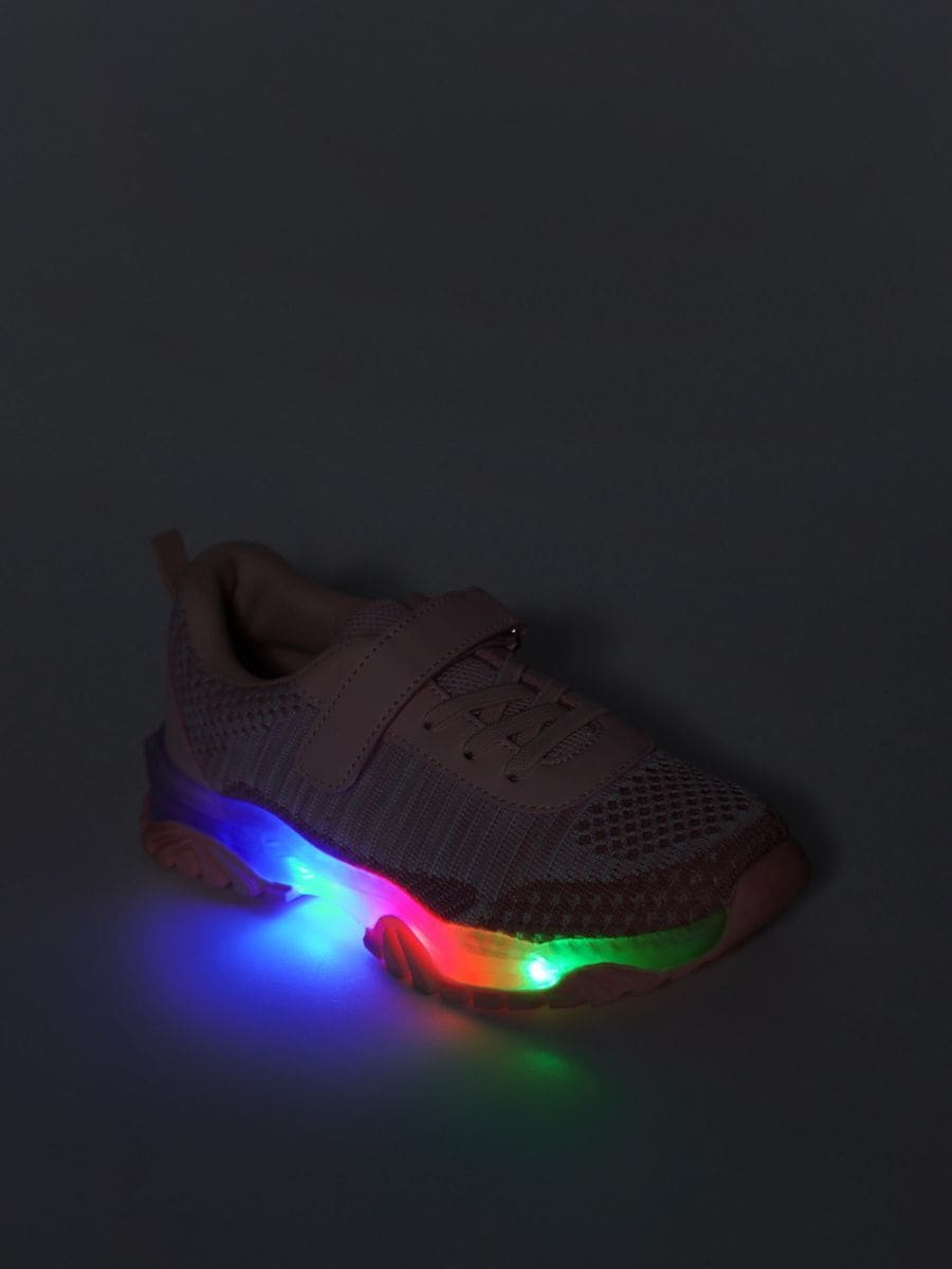 Sneakersy LED Kolor różowy  7458R-39X