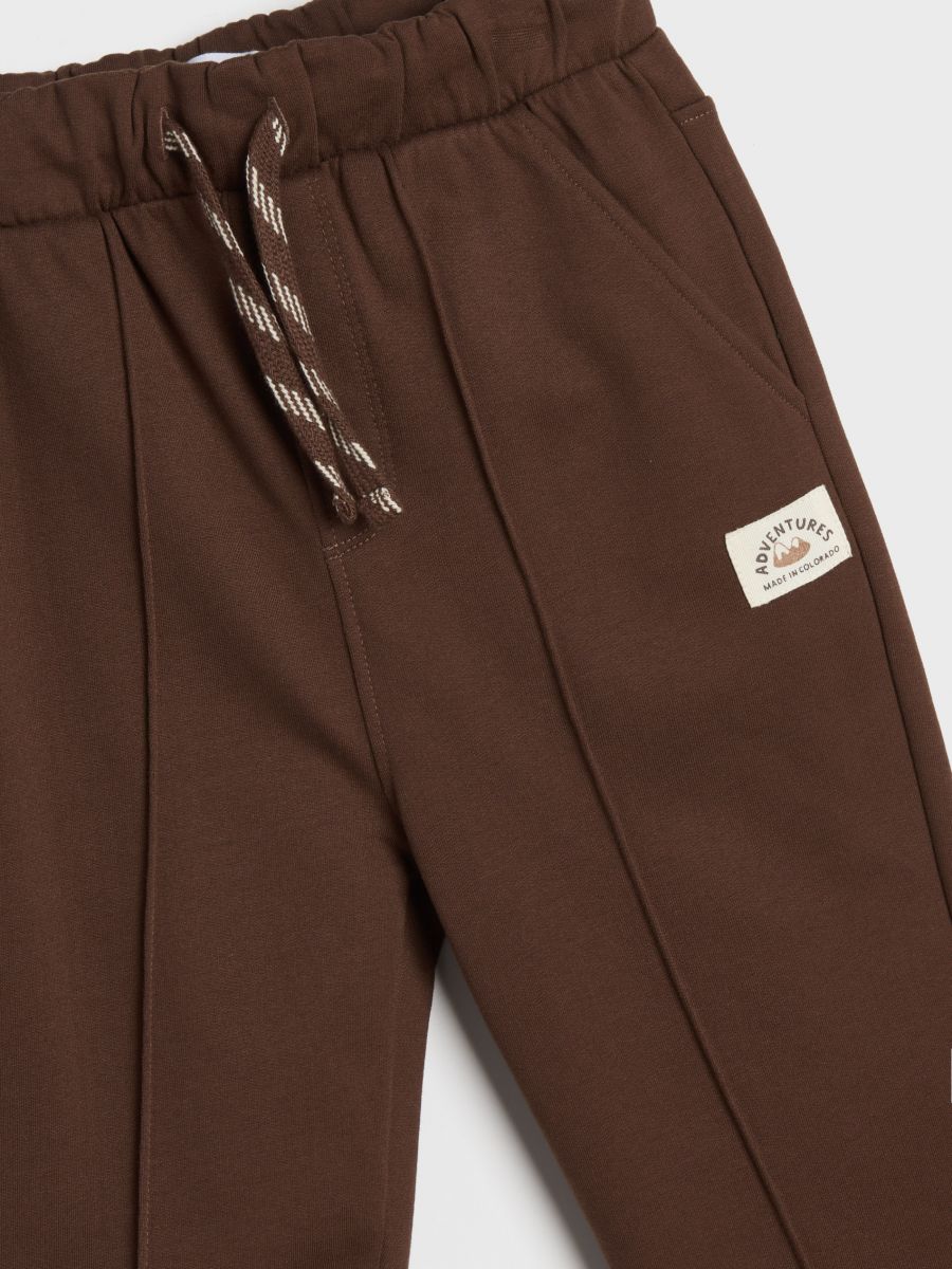 Spodnie dresowe jogger Kolor brązowy  7244Y-89X