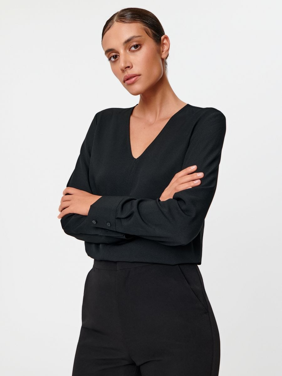 Bluzka z długimi rękawami Kolor czarny  3162X-99X