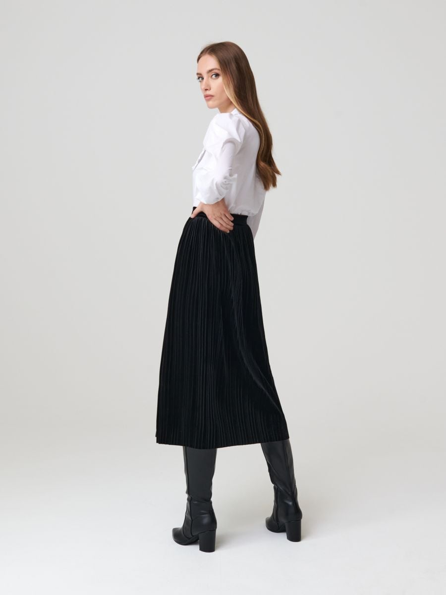 Spódnica midi plisowana Kolor czarny  2637S-99X