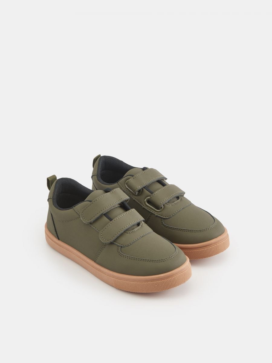 Sneakersy Kolor khaki  7368R-87X