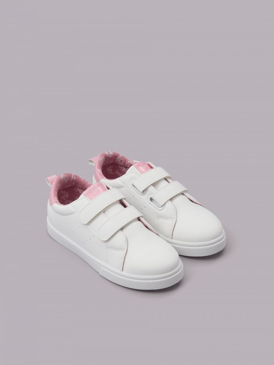 Sneakersy na rzepy Kolor biały  7410R-00X