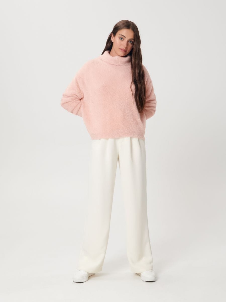 Sweter z golfem Kolor różowy  9931A-03X