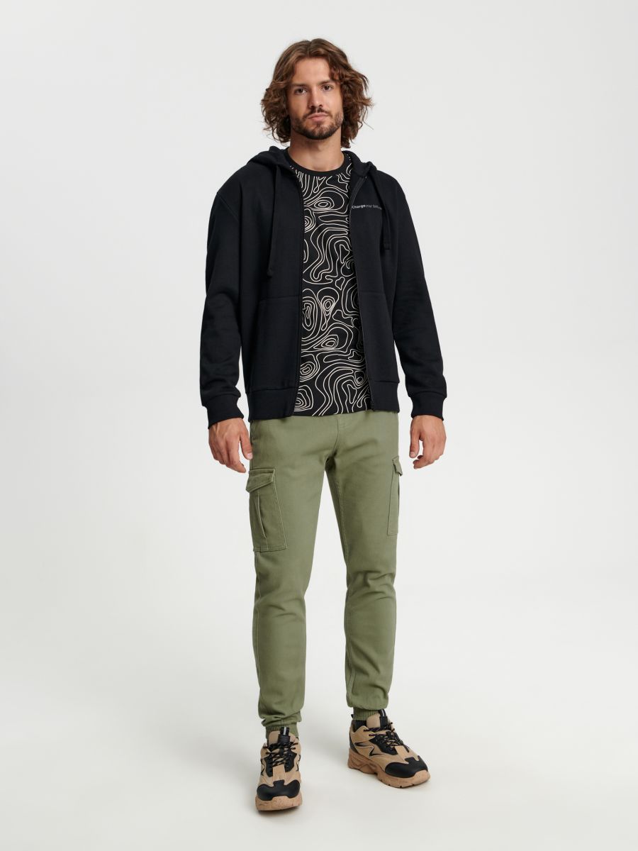 Spodnie jogger Kolor zielony  9364C-67X