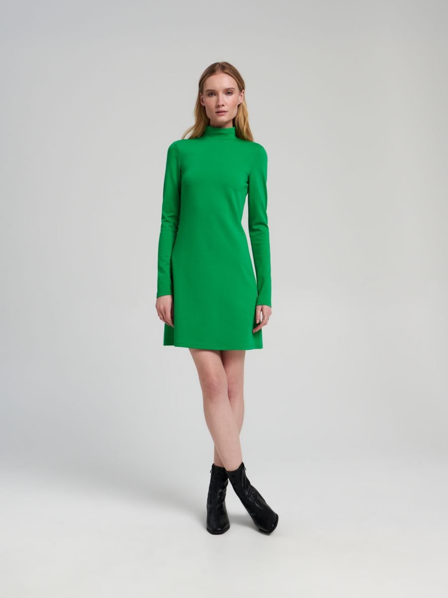 Sukienka mini ze stójką Kolor zielony  6308T-77X
