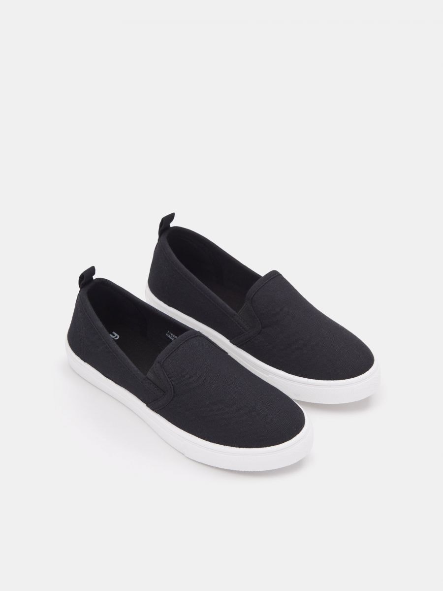Tenisówki slip on Kolor czarny  7189P-99X