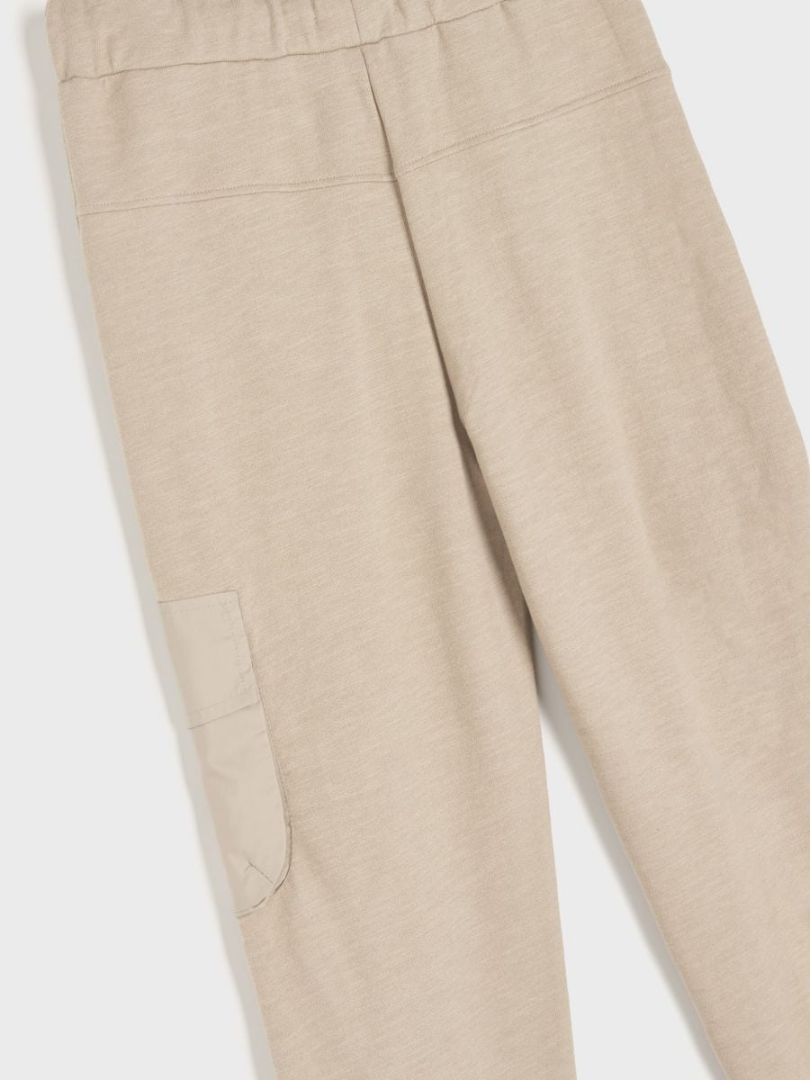Spodnie dresowe jogger Kolor beżowy  5905X-80X