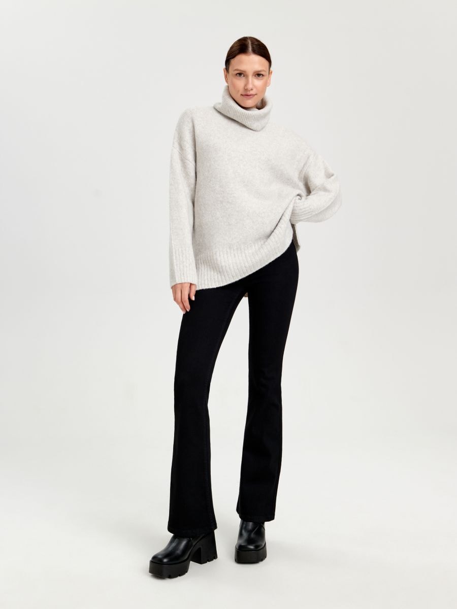 Sweter z golfem Kolor szary  3370X-09M