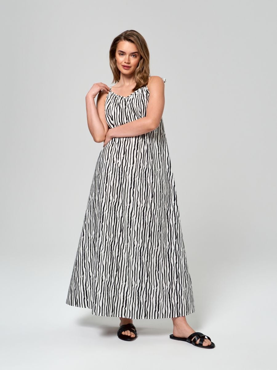 Sukienka maxi ze wzorem Kolor czarny  6654T-99P