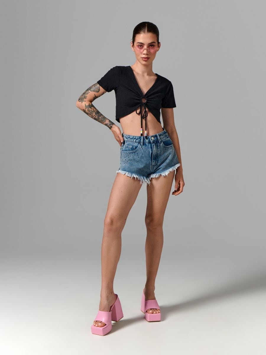 Crop top z wiązaniem Kolor czarny  5828F-99X