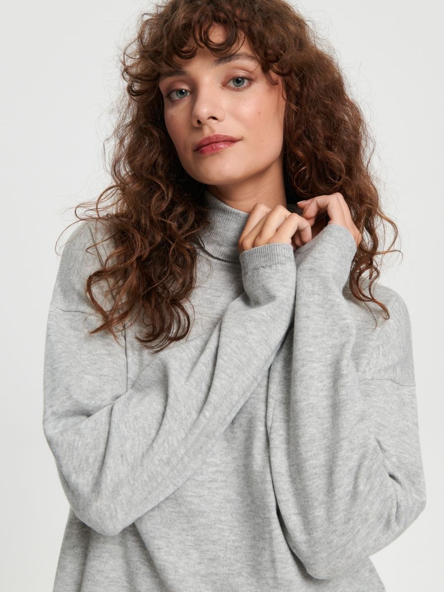 Sweter z golfem Kolor szary  3402X-9MM